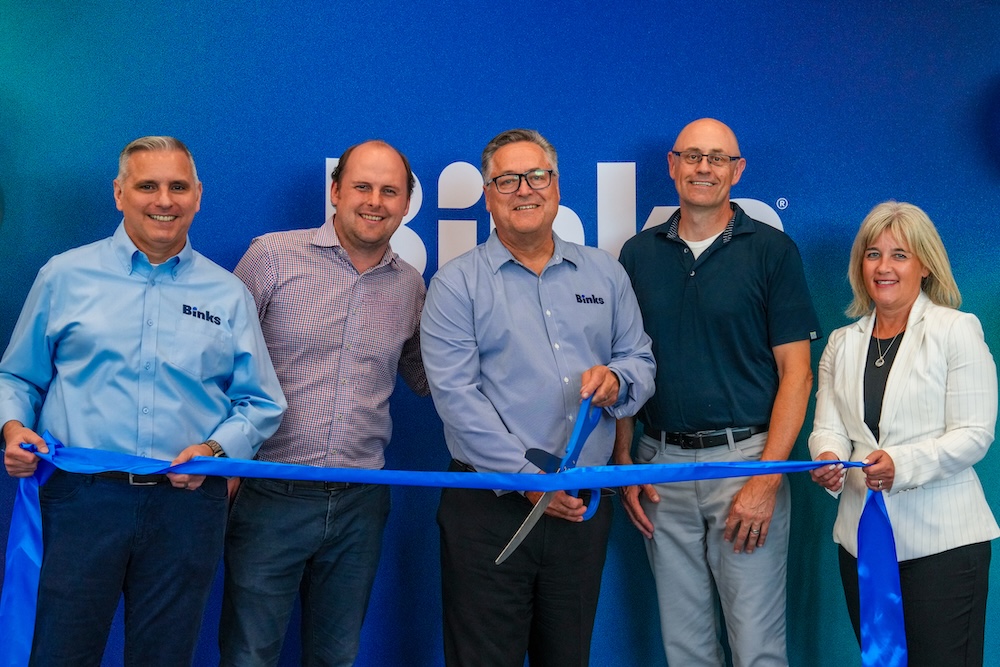 Binks, Shoreview, Ribbon Cutting, Event, Team, Facility